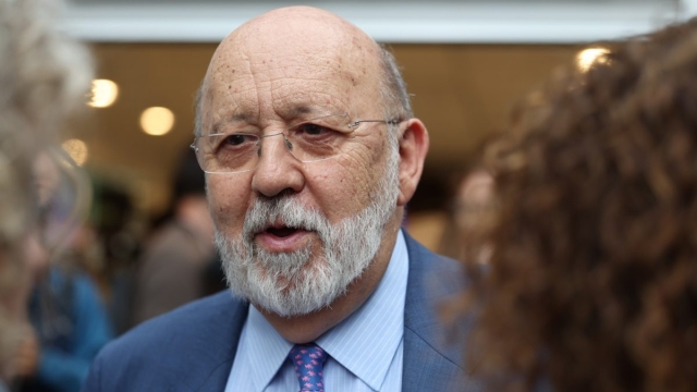 La última broma del CIS de Tezanos: dispara a Sánchez siete puntos por encima del PP pese a los últimos escándalos