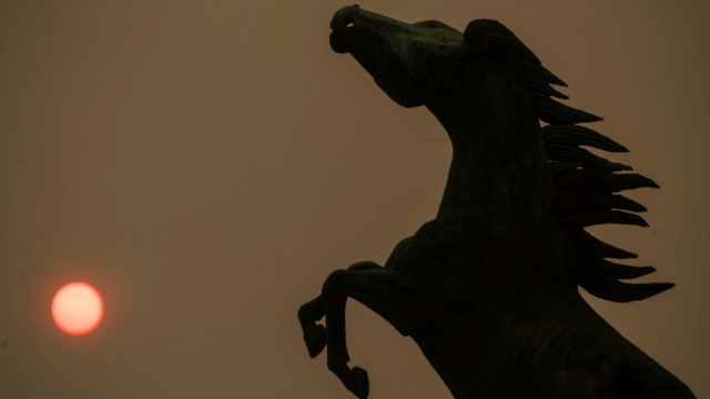 Alarma en Galicia por los incendios de Portugal y la mala calidad del aire: cielos rojizos y olor a quemado