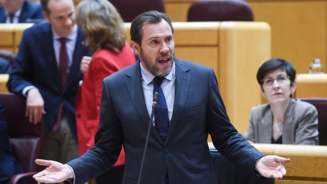 La empresa donde enchufaron a Miss Asturias convoca una huelga contra Óscar Puente