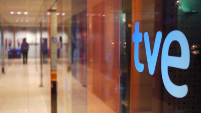 TVE negocia la vuelta de Pepa Bueno y estudia mover a Intxaurrondo a los informativos