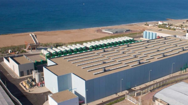 Andalucía reclama a Sánchez controlar la desalación para liderar la regeneración de agua