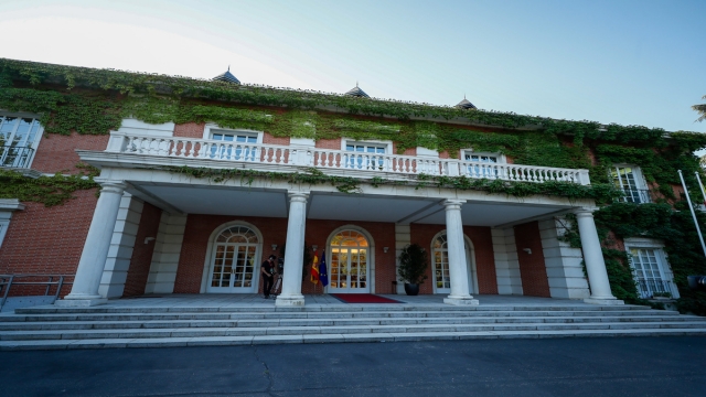 Los constructores de relatos