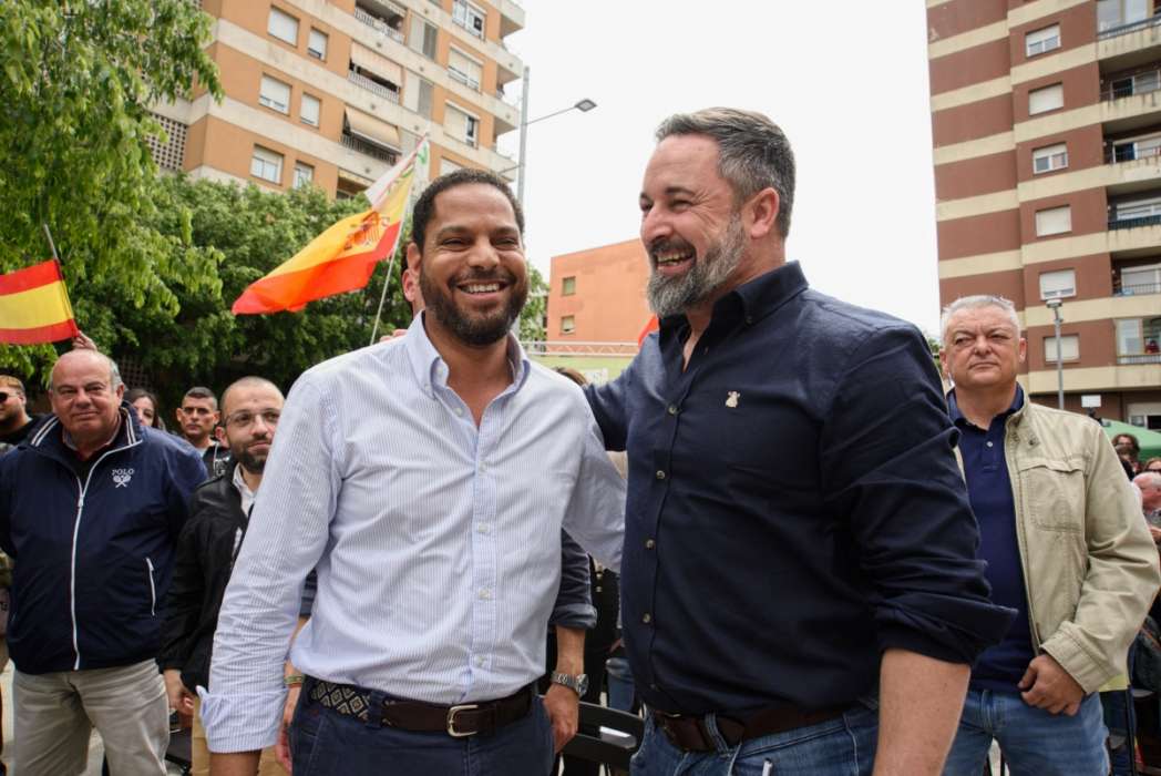 Problemas para Abascal en Cataluña: sangría de concejales y denuncia ...