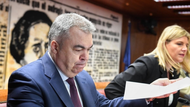 Un informe desvela anomalías en la adjudicación de Navarra por la que preguntó Santos Cerdán