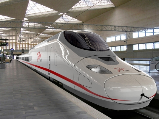 Talgo reduce sus ingresos un 7,5% sin que se aclare su futuro con Sidenor