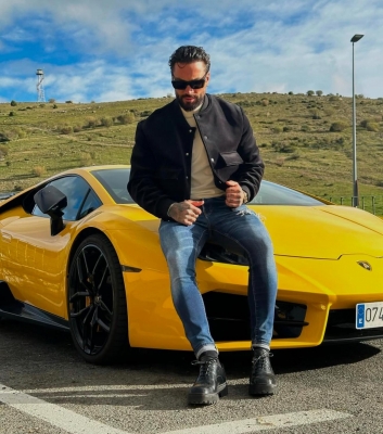 Detienen al expolicía e 'influencer' Juan Faro por presunto fraude millonario en sorteos de coches de lujo