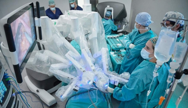 La cirugía robótica avanzada, una valiosa alternativa para los casos más complejos